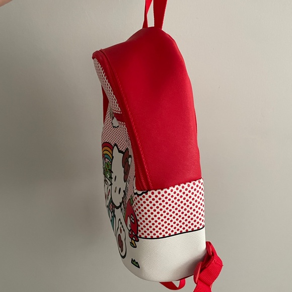 Hello Kitty Backpack - Picture 2 of 3